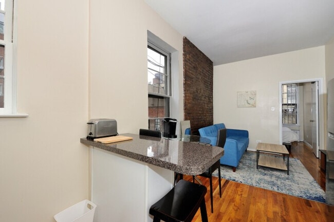 Photo - 348 E 34th St Unit SI ID1323982P