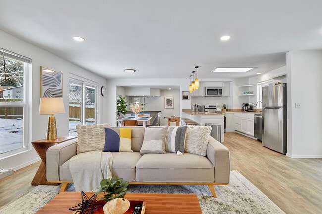 Photo - 629 212th St SW Unit SI ID1470514P