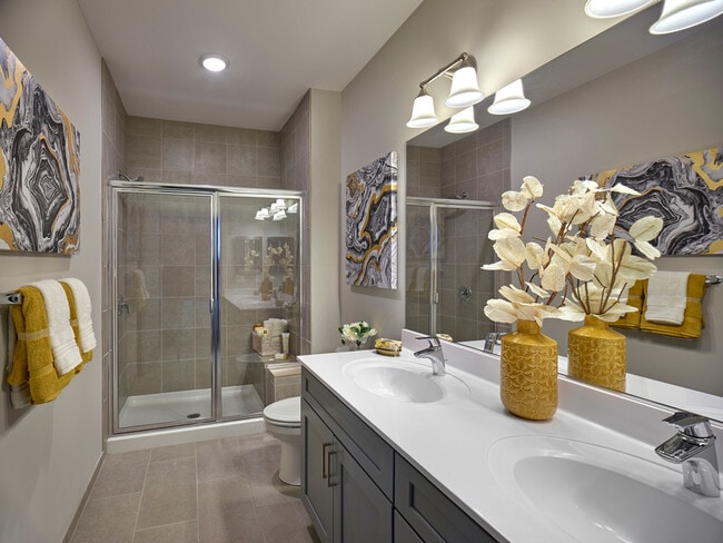 Double Vanity Bathrooms - Ten Trumbull