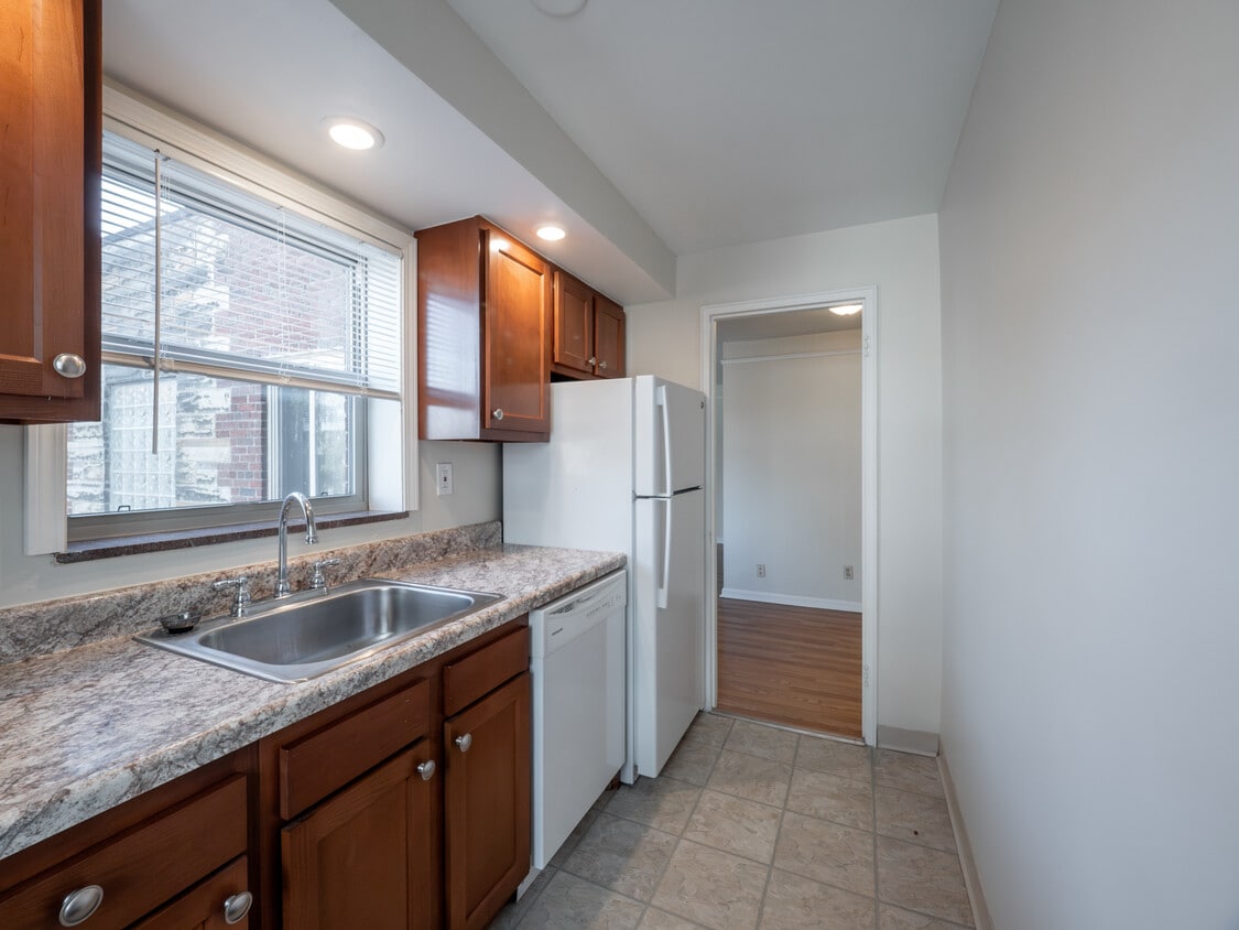 Floor Plan - Bryant B06