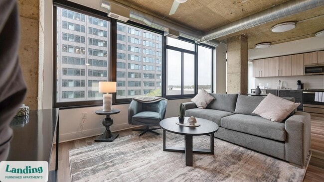 Building Photo - 5201 Leesburg Pike Unit 443.1408758