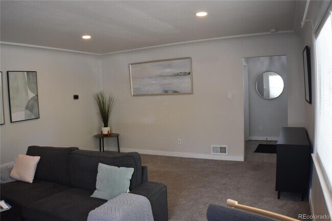 Photo - 1134 N Foote Ave