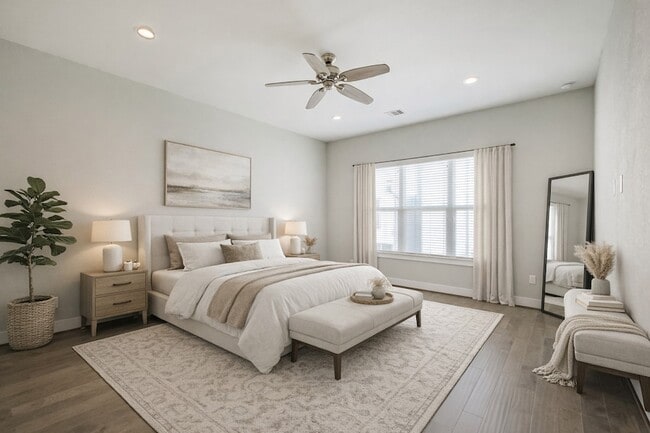 Building Photo - 1305 Mayfair Clarkson Ln