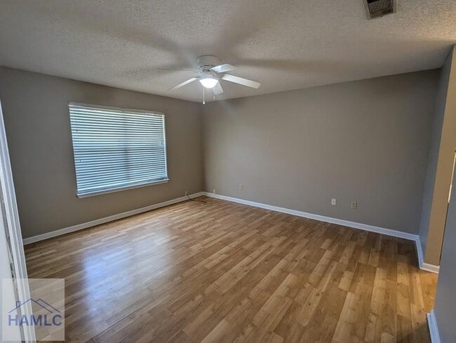 Photo - 1413 Desert Storm Dr