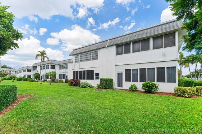 Photo - 3160 Lake Osborne Dr Unit Bldg 6 206