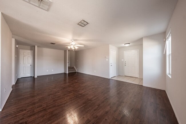 Photo - 520 Lewis Canyon Ln