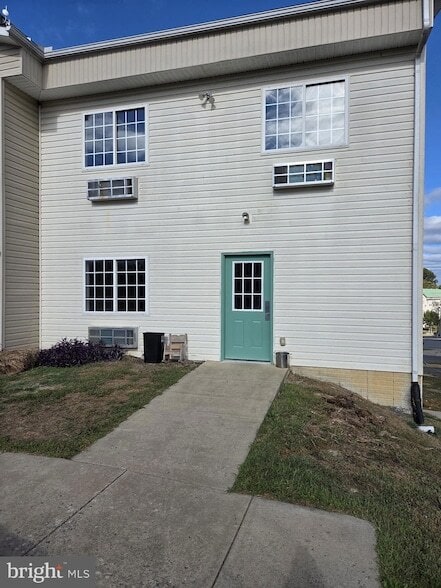 Photo - 18 Signal Knob Dr