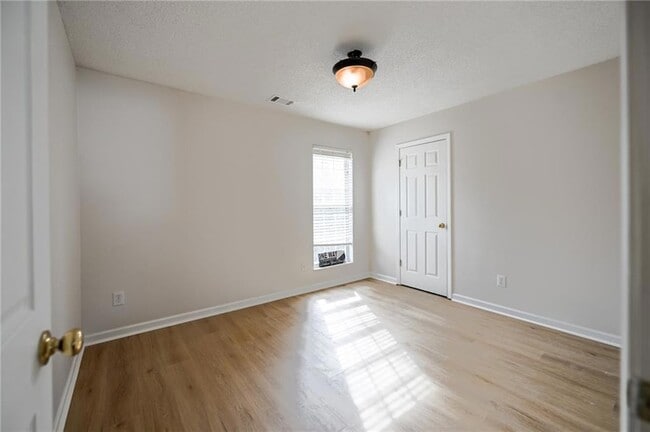 Photo - 1570 Swan Valley Ct