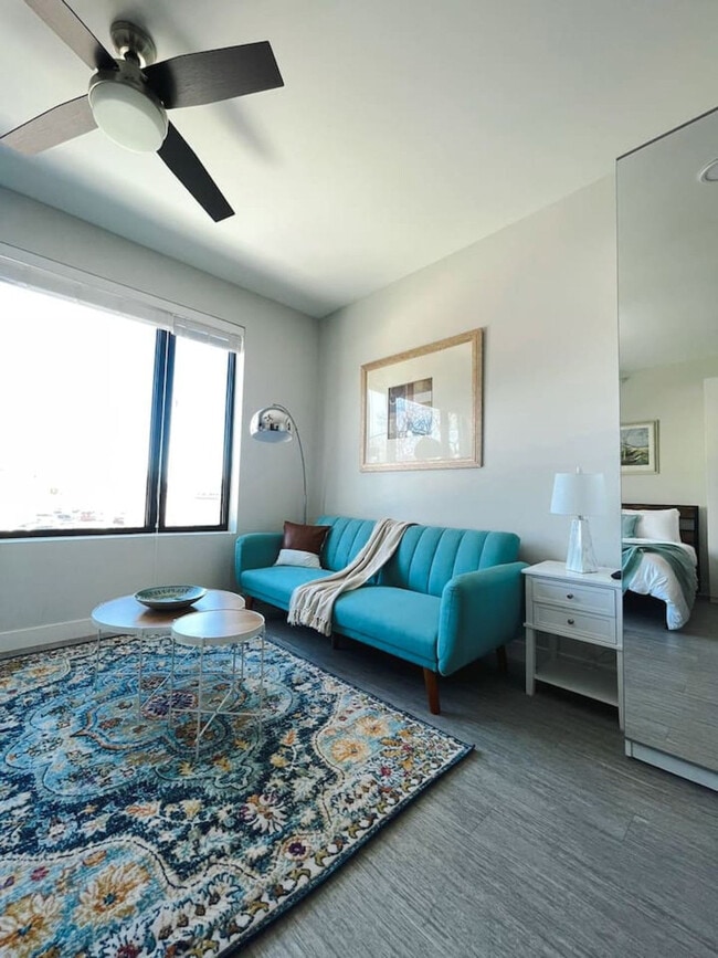 Building Photo - 2530 University Ave Unit SI ID1534886P