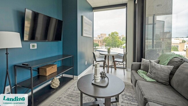 Photo - 600 19th St N Unit 205