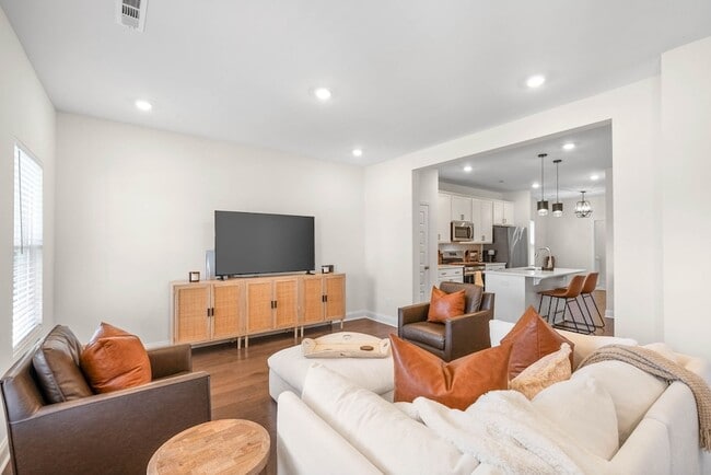 Photo - 967 Nance Ln