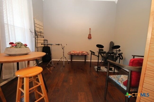 Photo - 775 Cactus Ln