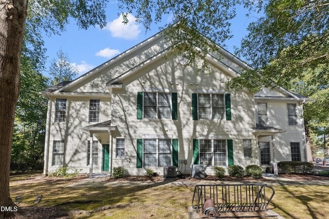 Photo - 3523 Kudrow Ln Unit 3523