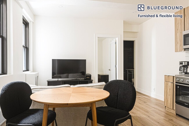 Photo - 138 E 38th St Unit FL6-ID1867