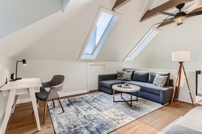 Photo - 1240 York St Unit ID1026264P