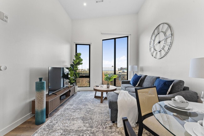 Photo - 282 Bremen St Unit SI ID1240290P