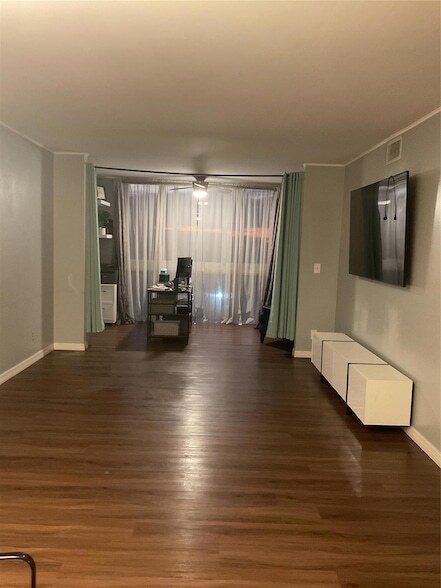 Building Photo - 7840 NW 50th St Unit 504