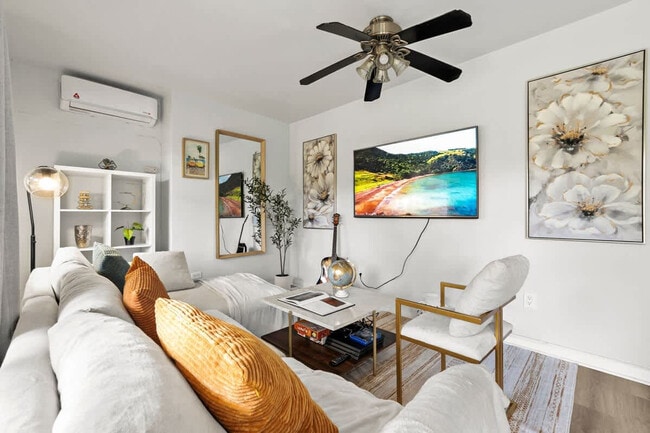 Photo - 4989 Randlett Dr Unit SI ID1465004P