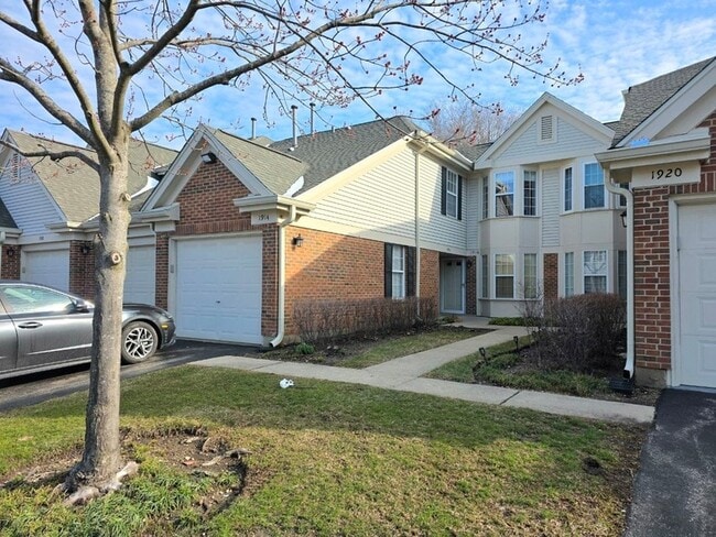 Photo - 1914 Quaker Hollow Ln Unit 14
