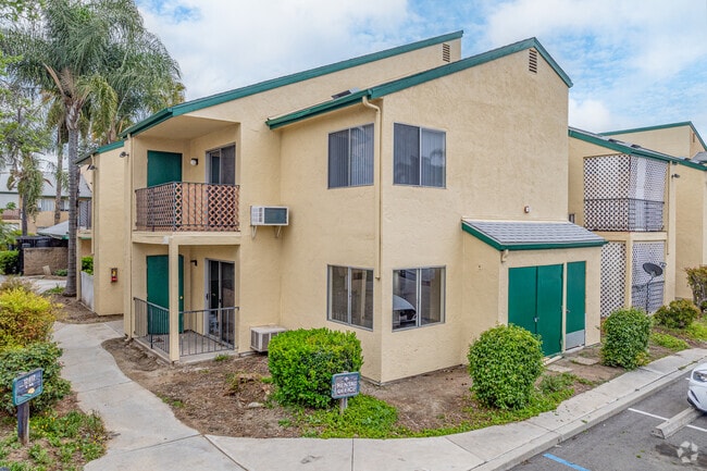 12817-12825 Mapleview St - Lakeside Meadows