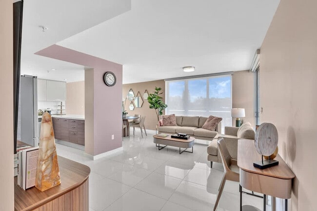 Photo - 9901 E Bay Harbor Dr Unit SI FL3-ID1527184P
