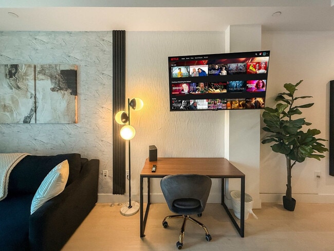 Building Photo - 1247 N 2nd St Unit ID1317860P