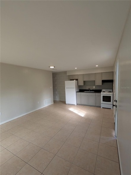 Photo - 805 NW 40 Ave