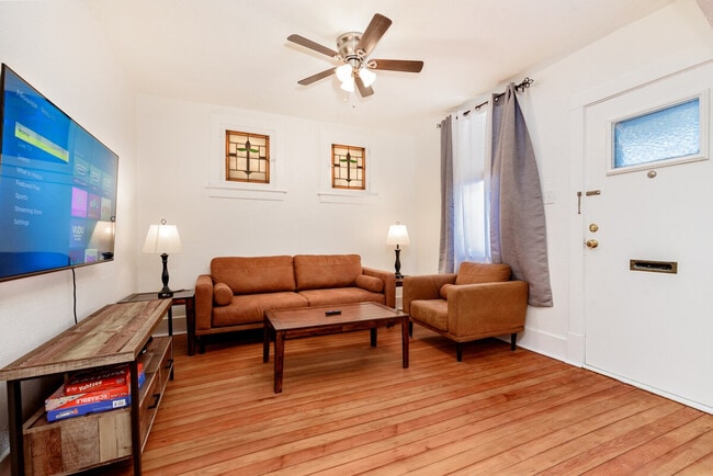 Building Photo - 1304 Dammert Ave Unit SI ID1566285P