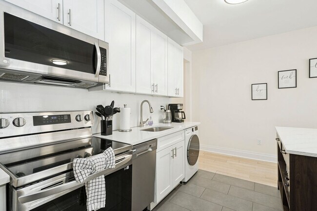 Photo - 387 6th Ave Unit SI FL2-ID1225490P