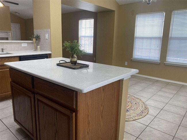 Photo - 209 Moonlight Dr