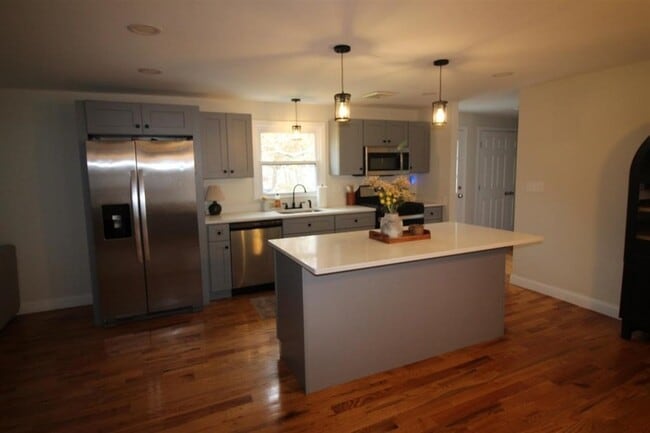 Photo - 4 Ferland Dr