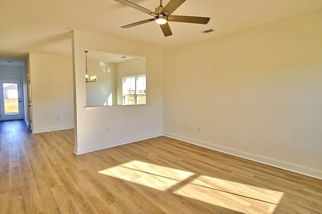 Photo - 18 St John's Ct