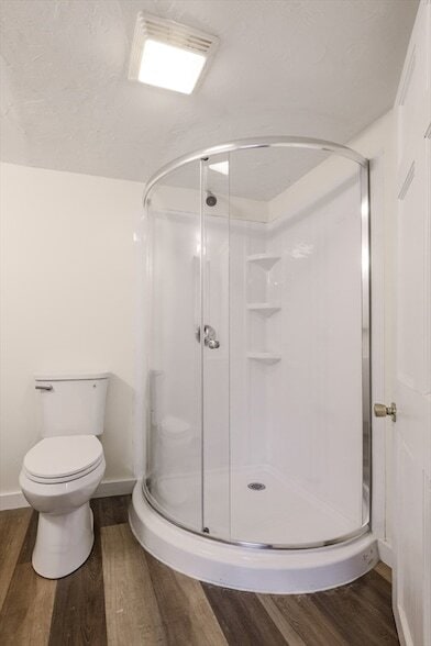 Photo - 8 Leonard Dr