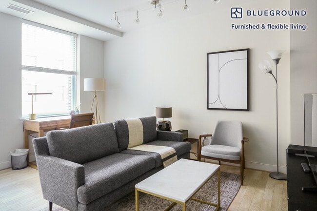 Building Photo - 733 15th St NW Unit GO FL8-ID216
