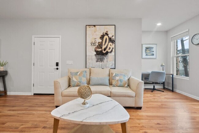 Photo - 84 Logan Ave Unit SI FL2-ID1550138P