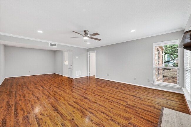 Photo - 3700 W Clay St Unit 244