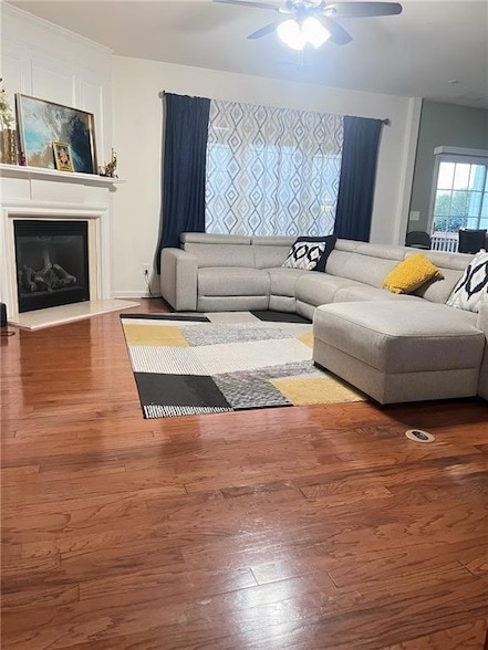 Photo - 160 Finchley Dr