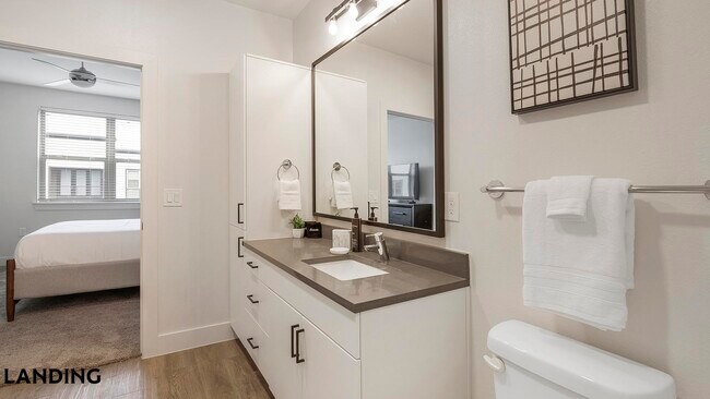 Photo - 502 E College St Unit 476