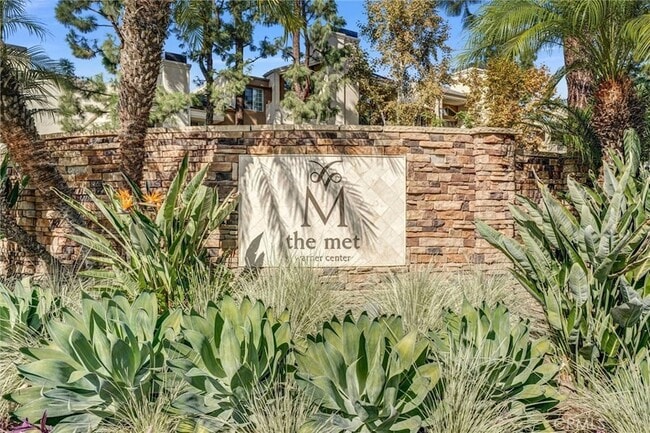 Photo - 5535 Canoga Ave Unit 204