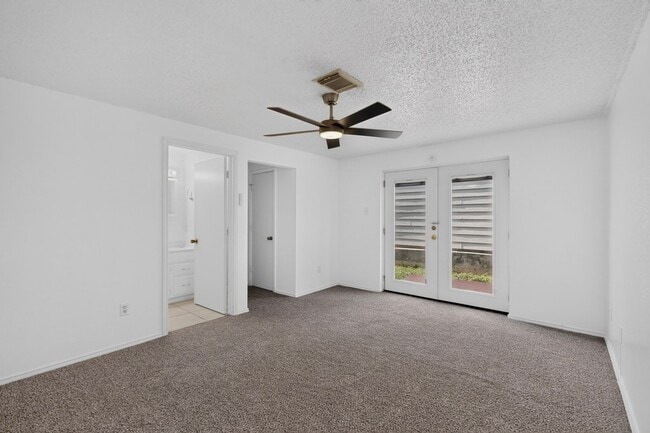Photo - 6120 Cypress Point Dr