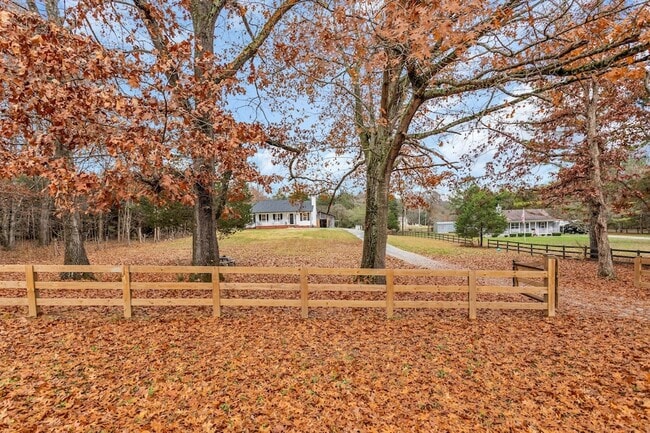 Photo - 2475 Rock Springs Cemetery Rd