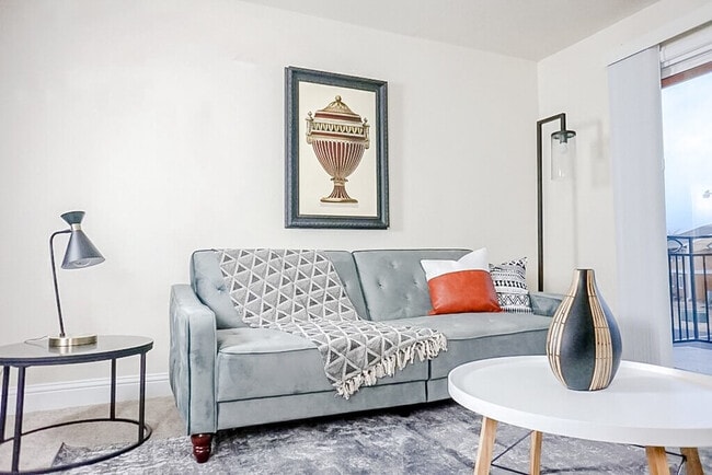 Building Photo - 12701 N Pennsylvania Ave Unit ID1036770P