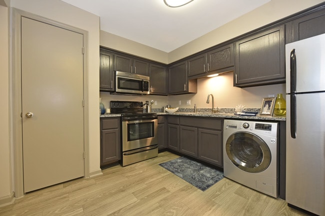 Photo - Sona at Harding