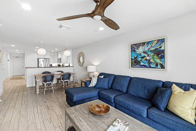 Photo - 28 Cut Off Rd Unit SI FL4-ID1023218P