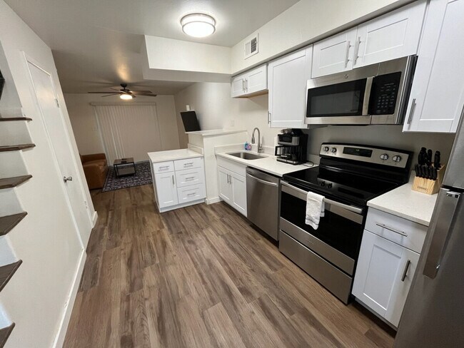 Photo - 4015 W 7th St Unit SI FL2-ID1492773P