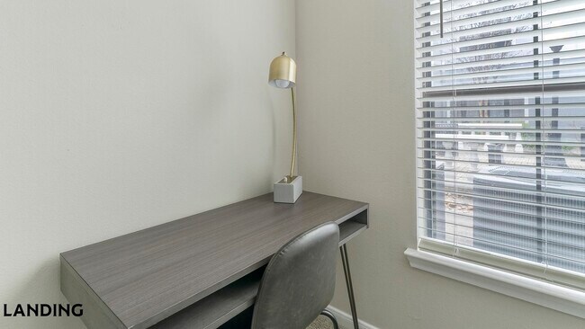 Photo - 2500 Woodland Park Dr Unit J103