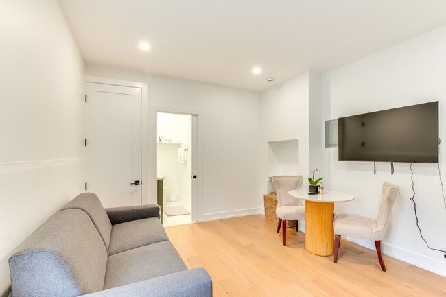 Photo - 1032 McLean Ave Unit ID1300407P