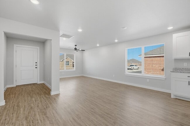 Photo - 3035 Glennster St