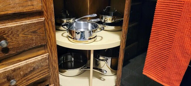 Photo - 12 S Mall Arterial Unit SI ID1501082P