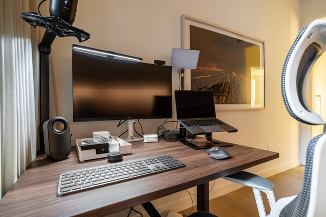 Photo - 84 William St Unit FL8-ID278470P